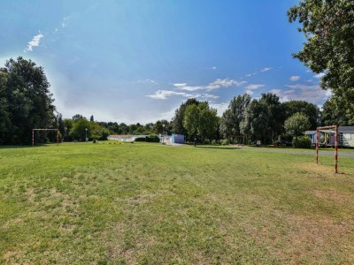 Holiday house Gîte  in a holiday park with pool - Outdoor photo 10