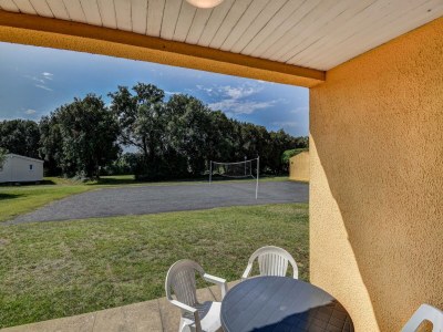 Holiday house Gîte  in a holiday park with pool - Outdoor photo 13