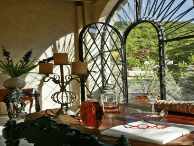 Holiday park Stylish stay on a private estate with sauna, heated pool and bubble bath - Outdoor photo 24