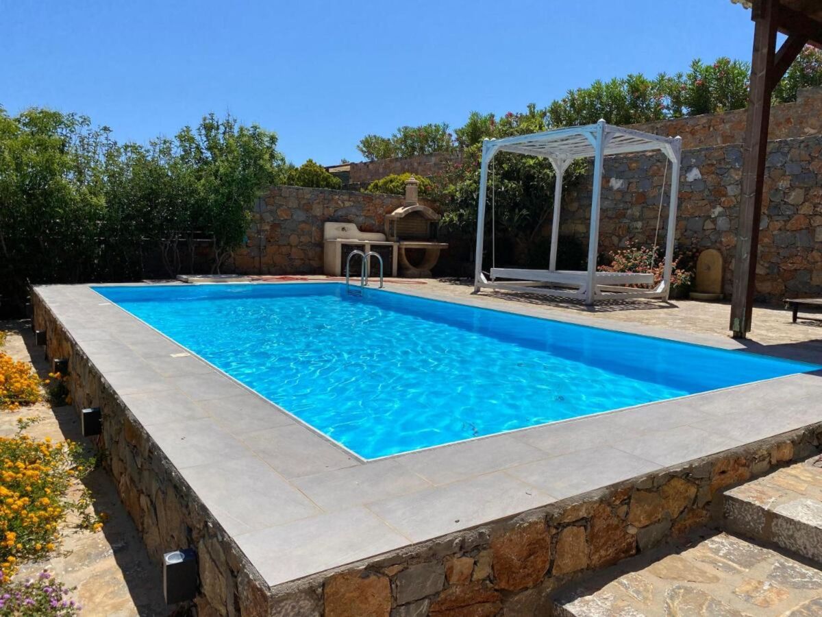 Villa Villa in Elounda with Private Pool & BBQ