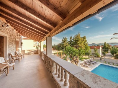 Villa Villa in Sukošan mit Pool am Meer - Outdoor photo 4