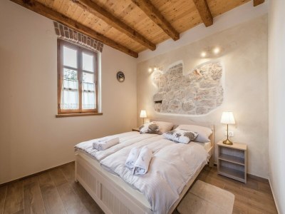 Villa Villa in Sukošan mit Pool am Meer - Features photo 21