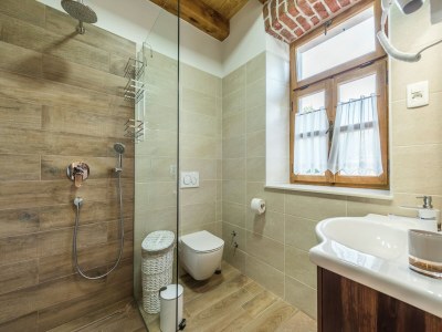 Villa Villa in Sukošan mit Pool am Meer - Features photo 27