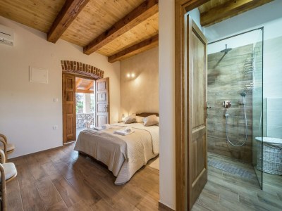 Villa Villa in Sukošan mit Pool am Meer - Features photo 31