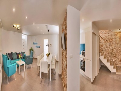 Villa Villa in Bol with Pool and Sea View - Features photo 8