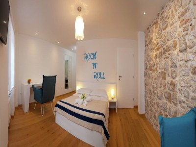 Villa Villa in Bol with Pool and Sea View - Features photo 13