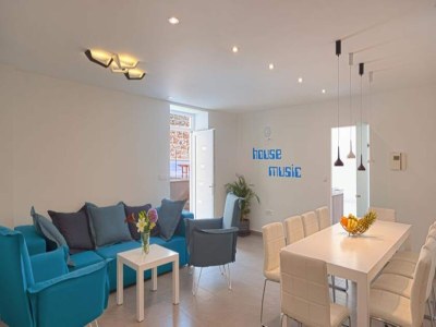 Villa Villa in Bol with Pool and Sea View - Features photo 14