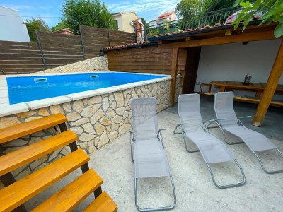 Apartment Apartment in Dramalj near Beach & Pool - Outdoor photo 3