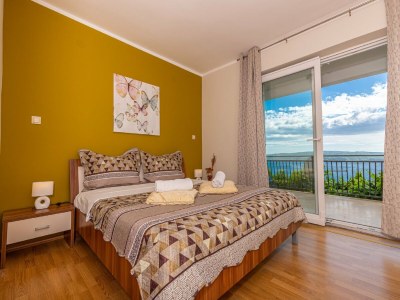 Apartment Apartment in Dramalj near Beach & Pool - Features photo 17