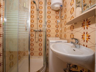 Apartment Apartment in Dramalj near Beach & Pool - Features photo 21