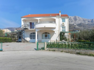 Apartment Apartment in Kaštel Gomilica near the Sea - Outdoor photo 2