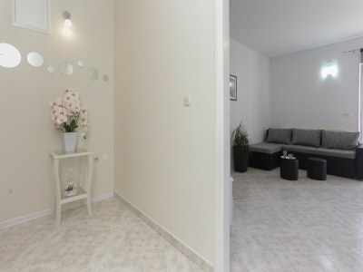 Apartment Apartment in Kaštel Gomilica near the Sea - Features photo 10