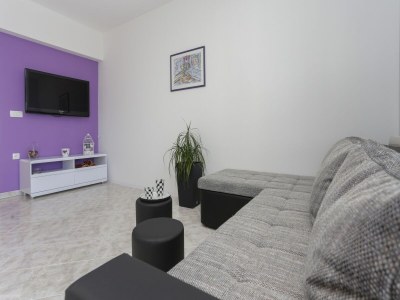 Apartment Apartment in Kaštel Gomilica near the Sea - Features photo 17