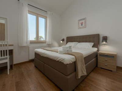 Villa Villa in Deklici mit Infinity-Pool & Meerblick - Features photo 10