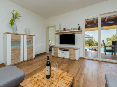 Villa Villa in Deklici mit Infinity-Pool & Meerblick - Features photo 15