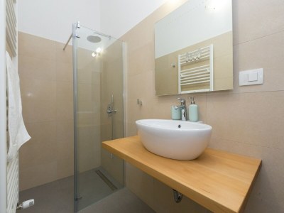 Villa Villa in Deklici mit Infinity-Pool & Meerblick - Features photo 21