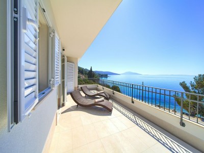 Villa Villa in Cres with Sea Views & Pool - Outdoor photo 2