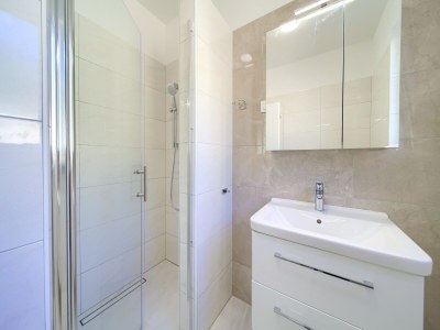 Villa Villa in Cres with Sea Views & Pool - Features photo 19