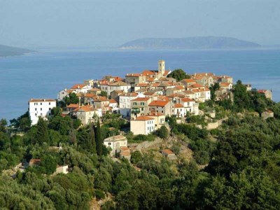 Villa Villa in Cres with Sea Views & Pool - Environment photo 29