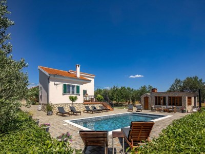 Villa Villa in Polaca with Pool near National Parks - Outdoor photo 5