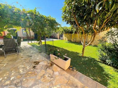 Holiday house Villa with pool near Adriatic Coast - Outdoor photo 6