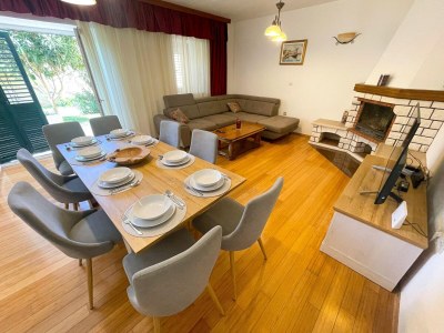 Holiday house Villa with pool near Adriatic Coast - Features photo 14