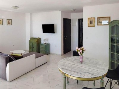 Apartment Strandferienhaus in Makarska - Features photo 9