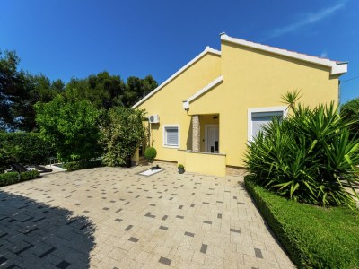 Villa Exquisite Villa with Private Pool in Zadar - Outdoor photo 11