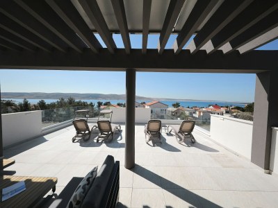 Villa Villa with Heated Pool - Outdoor photo 7
