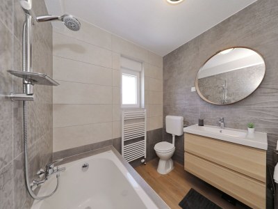 Villa Villa with Heated Pool - Features photo 11