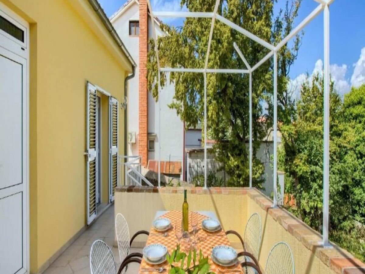 Holiday house Attractive holiday home in Kraljevica with garden - Outdoor photo 5