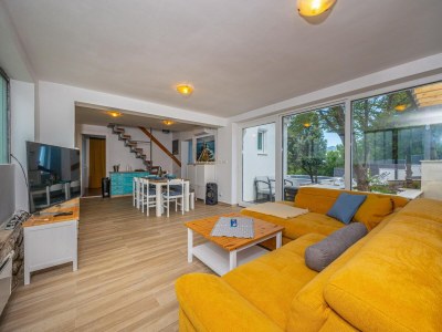 Holiday house Holiday home with pool in Klenovica - Features photo 14