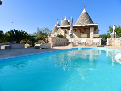 Holiday park Trulli in Valle d'Itra mit Pool und Aussicht - Outdoor photo 2