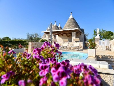 Holiday park Trulli in Valle d'Itra mit Pool und Aussicht - Outdoor photo 6