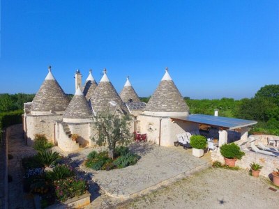 Holiday park Trulli in Valle d'Itra mit Pool und Aussicht - Outdoor photo 10