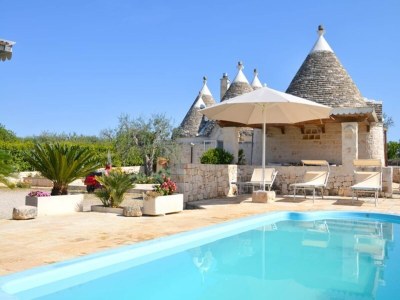 Holiday park Trulli in Valle d'Itra mit Pool und Aussicht - Outdoor photo 13