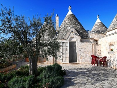 Holiday park Trulli in Valle d'Itra mit Pool und Aussicht - Outdoor photo 26