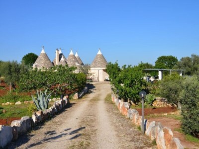 Holiday park Trulli in Valle d'Itra mit Pool und Aussicht - Outdoor photo 28