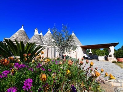 Holiday park Trulli in Valle d'Itra mit Pool und Aussicht - Features photo 41