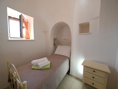 Holiday park Trulli in Valle d'Itra mit Pool und Aussicht - Features photo 53