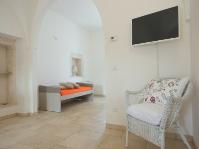 Holiday house Trulli-Style Chalet near Forest Walks - Features photo 23