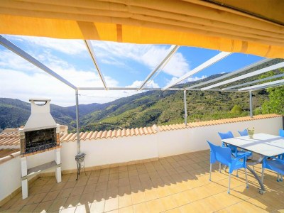 Holiday park Ferienhaus in Laroya mit Bergblick - Outdoor photo 8
