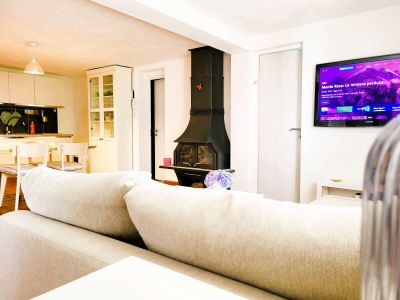 Apartment Just Restored close to Franklin College and Lugano - Features photo 6