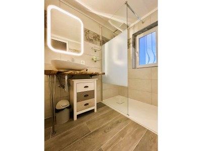 Apartment Just Restored close to Franklin College and Lugano - Features photo 17