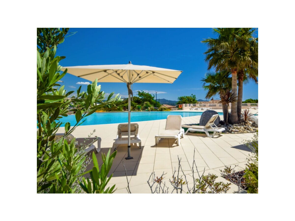 Holiday house Fontaine Bleau - Outdoor photo 2