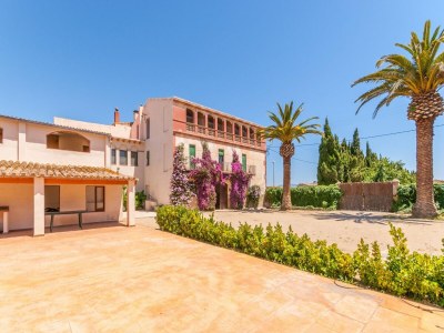 Villa Holiday Home in St Pere Pescador with Pool - Outdoor photo 5