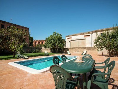 Villa Holiday Home in St Pere Pescador with Pool - Outdoor photo 6