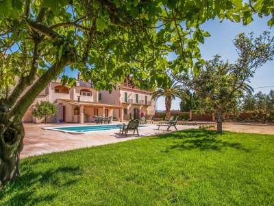 Villa Holiday Home in St Pere Pescador with Pool - Outdoor photo 9
