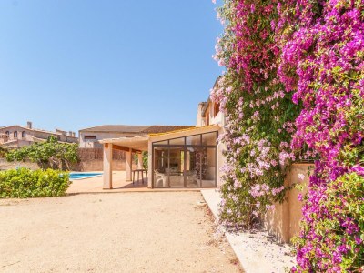 Villa Holiday Home in St Pere Pescador with Pool - Outdoor photo 10