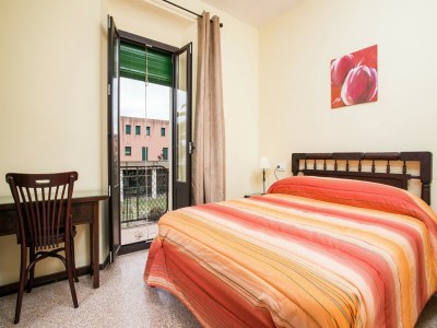 Villa Holiday Home in St Pere Pescador with Pool - Features photo 27